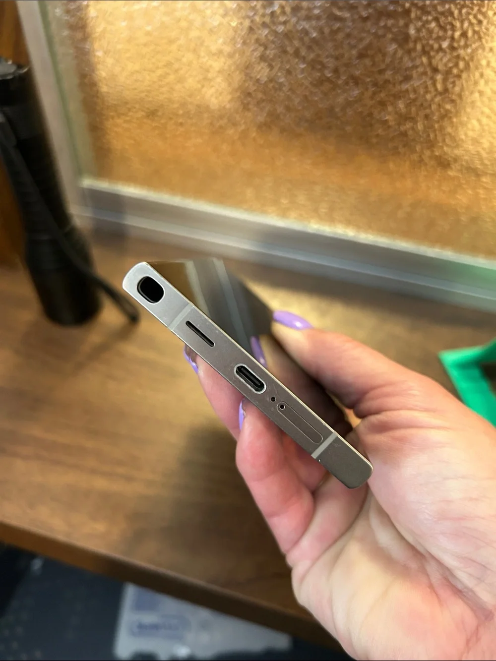 Samsung Galaxy S24 Ultra in Silver Metallic with Silver S Pen
